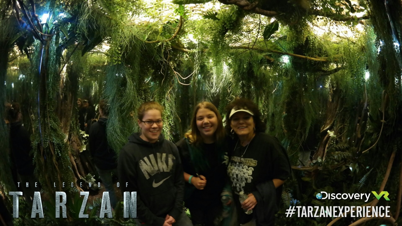 Group of girls in the Tarzan experience